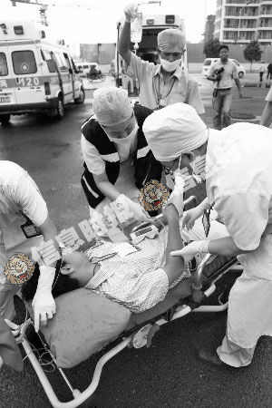 ��خ�^(q��)�e�����а���ȼ�¼���(y��ng)����Ԯ����(x��)��120����(d��ng)���ȡ����ߡ�