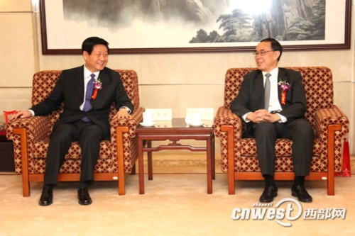 ���ʡί����ӛ��ʡ�L�w�����c�Ї�(li��n)ͨ������(j��ng)��������ͨ����